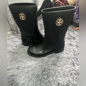 🌟Like new Tory Burch Maureen Black Rubber Mid Calf Waterproof Boots